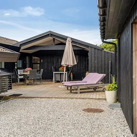 Jannus - 600m From The Sea By Interhome Casa de Férias