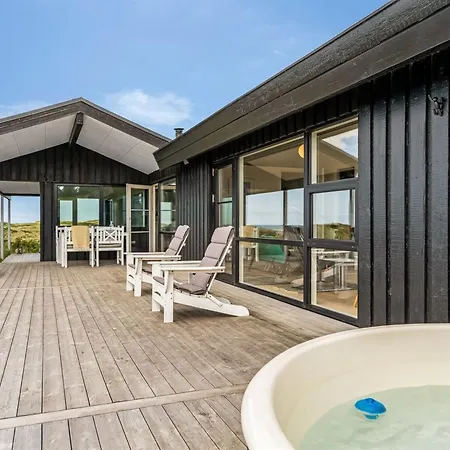 Semesterbostad Jannus - 600m From The Sea By Interhome